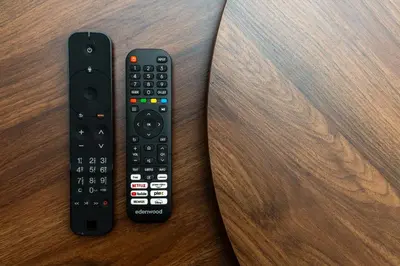 Télévision ou salle de divertissement dans l'établissement Séjour cosy au cœur de Vienne-tout à 2 min à pied