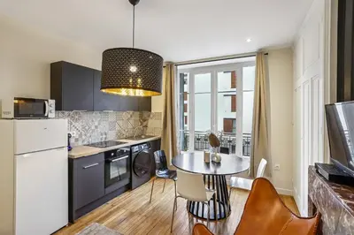 Cuisine ou kitchenette dans l'établissement 
