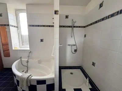 Salle de bains dans l'établissement Gîte du Domaine du Pin