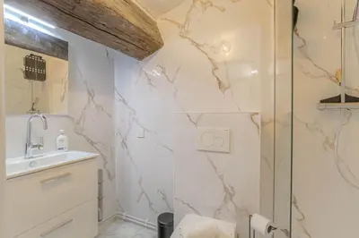 Salle de bains dans l'établissement T1 Cozy Lyon 1er CENTRE Proche métro & Transports