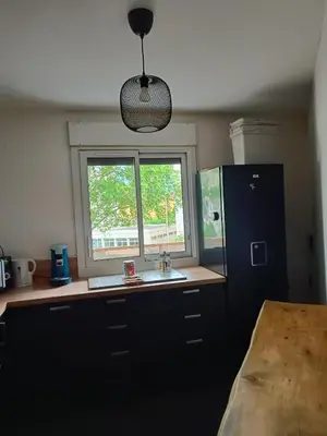 Cuisine ou kitchenette dans l'établissement Charming T2 Garibaldi with parking