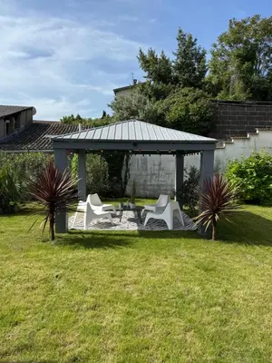 Jardin de l'établissement Le Charles IX