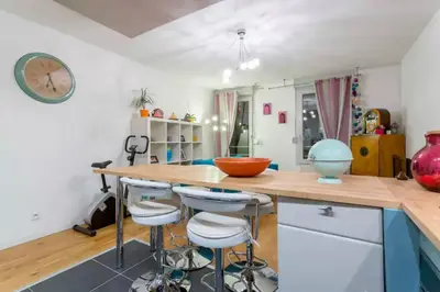 Cuisine ou kitchenette dans l'établissement Appt T3, 55m2 proche Parc Tête D'or et quais du Rhône