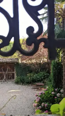 Jardin de l'établissement Le Clos Du Perret