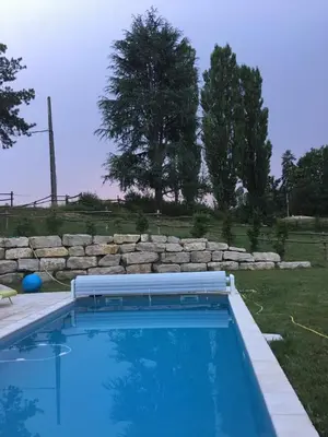 Piscine de l'établissement Le Moulin de Saint-Julien ou située à proximité