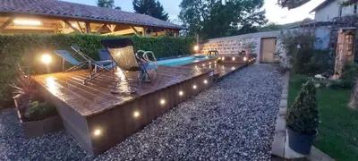 Piscine de l'établissement La Maison des Vignes - Convivialité détente et art de vivre au cœur du Beaujolais ou située à proximité