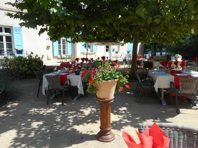 Restaurant ou autre lieu de restauration dans l'établissement VTF Le Domaine Les Hautannes