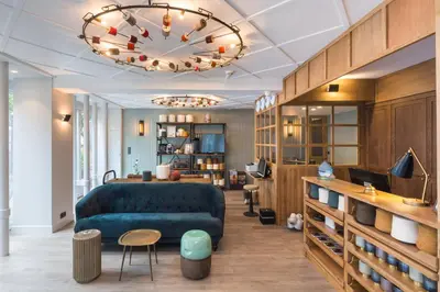 Coin salon dans l'établissement Hôtel Silky by HappyCulture