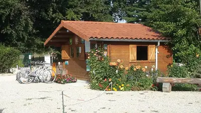Jardin de l'établissement Paradis Des Dombes