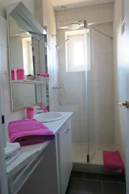 Salle de bains dans l'établissement Carpe Diem