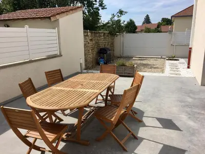 Terrasse ou espace extérieur de l'établissement MONTALIEU SEJOUR 2 Maisons, Les tulipes ou Les Bambous