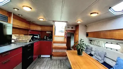 Cuisine ou kitchenette dans l'établissement Eden marine