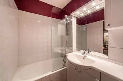Salle de bains dans l'établissement All in Lyon | La Loge des Avocats du Vieux Lyon