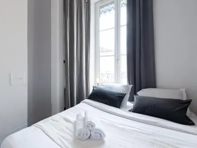 Un ou plusieurs lits dans un hébergement de l'établissement Le Nid Lyonnais - Le Vienne