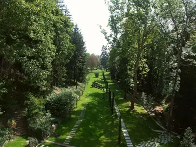 Jardin de l'établissement Hotel & Spa Le Pavillon
