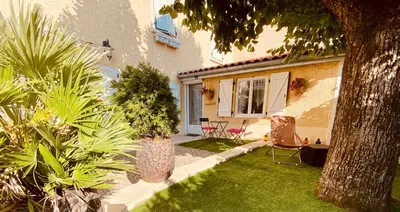 Jardin de l'établissement Maison d'hôtes chez Aud