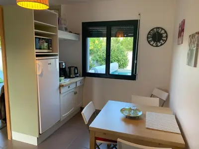 Cuisine ou kitchenette dans l'établissement Le Clos du Pontet