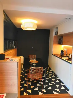 Cuisine ou kitchenette dans l'établissement Le Juliette