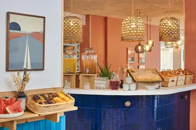 Nourriture dans l'hôtel ou à proximité