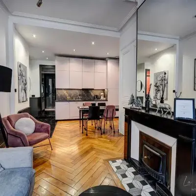La Suite en Rose - Spa - Lyon Centre Brotteaux
