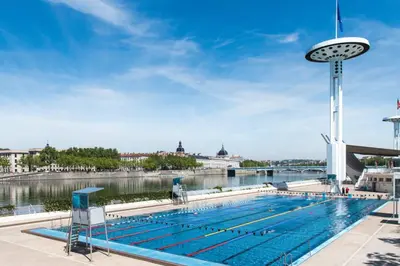Piscine de l'établissement Studio Payne - Welkeys ou située à proximité