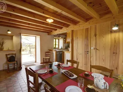 Plan de l'établissement Grange rénovée avec jardin clos, animaux acceptés, proche des Monts du Lyonnais - FR-1-496-119