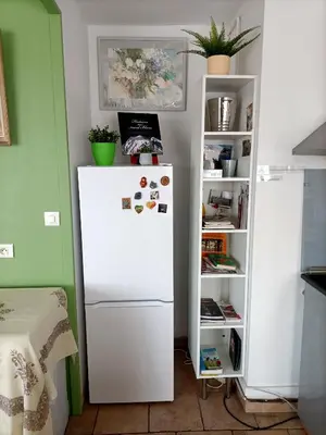 Cuisine ou kitchenette dans l'établissement Charmant 3 pièces 10 min de Lyon