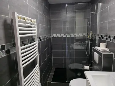 Salle de bains dans l'établissement Le Central Rhône 2 - vue grandiose -