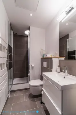 Salle de bains dans l'établissement Cocoon Appart 1 Miribel