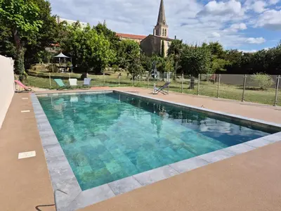 Piscine de l'établissement hotel du parc ou située à proximité