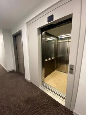 Plan de l'établissement Appartement avec Balcon Immeuble Standing