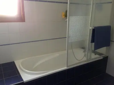 Salle de bains dans l'établissement Croix Blanche