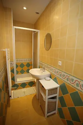 Salle de bains dans l'établissement Siccieu - Au Clair de la Pierre