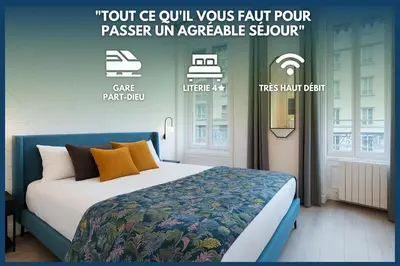 Un ou plusieurs lits dans un hébergement de l'établissement CHALEUREUX - Part-Dieu l Confort l Déco Luxe by Dreamy Flat Lyon