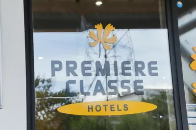 Certificat, récompense, panneau ou autre document affiché dans l'établissement Premiere Classe Lyon Beynost
