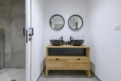 Salle de bains dans l'établissement NOCNOC - Le Michelangelo