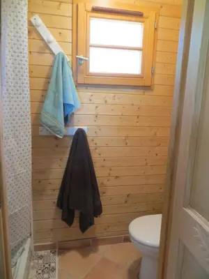 Salle de bains dans l'établissement Gîte de l'Oursonnière