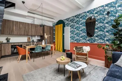 Cuisine ou kitchenette dans l'établissement Jungle-Art - Furnished apartment - Downtown Lyon
