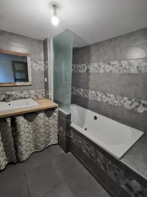 Salle de bains dans l'établissement Villardy