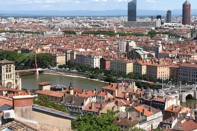 Vue générale sur Lyon ou vue de la ville depuis l'appartement