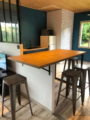 Cuisine ou kitchenette dans l'établissement Le Montagnon