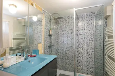 Salle de bains dans l'établissement Appartement Indépendant en maison à 15 MIN de LYON