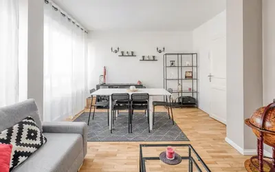 Coin salon dans l'établissement Superbe Apart 2 rooms lumineaux parking Casa Lyon