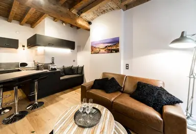 Coin salon dans l'établissement All in Lyon | Beau bijou au cœur du Vieux Lyon