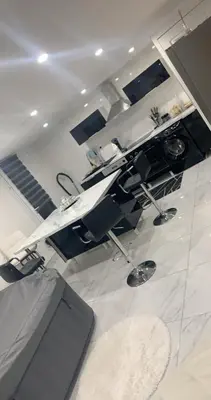 Cuisine ou kitchenette dans l'établissement VILLA AVEC PISCINE love ROOM