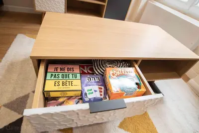 Bibliothèque dans l'appartement