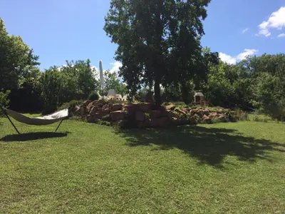 Jardin de l'établissement Le grain de Louise
