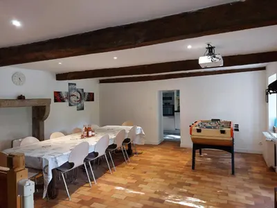 Coin salon dans l'établissement La cambuse des gones - Gîte 3 chambres