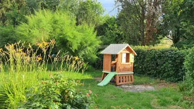 Jardin de l'établissement Le bois de l'étang - Gîte 3 étoiles - 6 pers