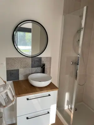 Salle de bains dans l'établissement Villa poétique proche de Lyon